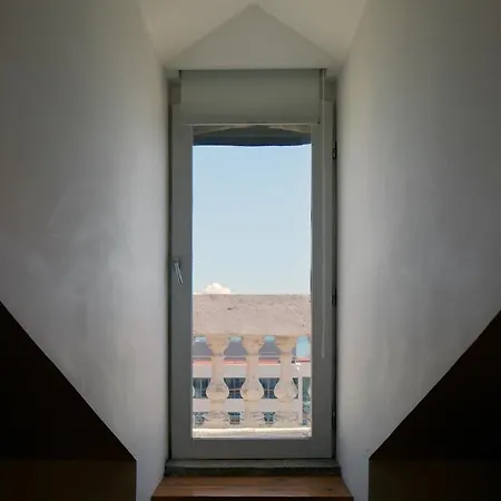 Traveling To Bairro Alto Apartamento