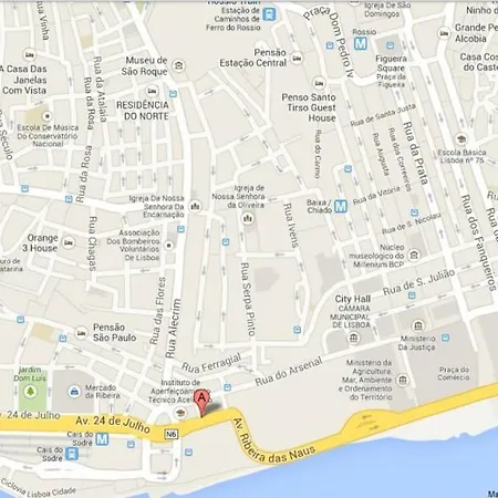 Traveling To Bairro Alto Apartman